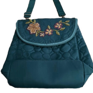 THIRTY one quilt backpack, strap adjustable 26-50” in very good condition